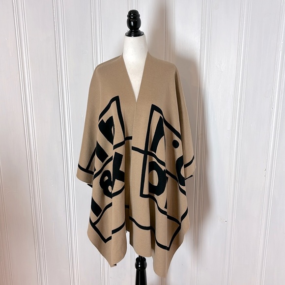New RABE reversible tan & black poncho - Picture 1 of 9